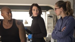Supergirl 2×12 Luthors