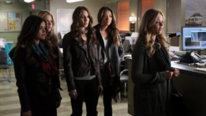 Pretty Little Liars: 5×2